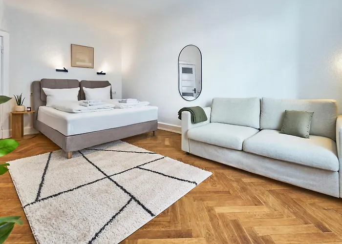 Repsody - Center Group And Family Apartament